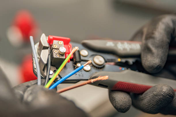 Best Commercial Electrician Services  in El Paso, IL